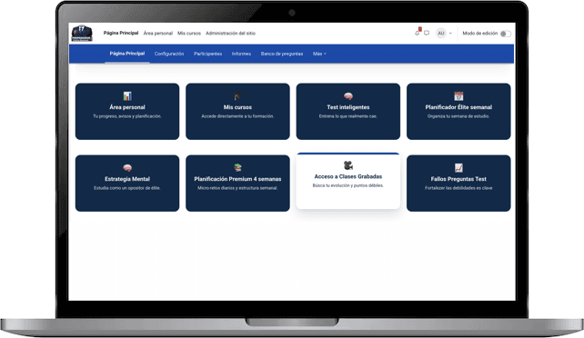 Panel web de la plataforma de preparación de Policía Nacional en un portátil